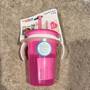 Munchkin Pink SnackCatch & Sip Cup